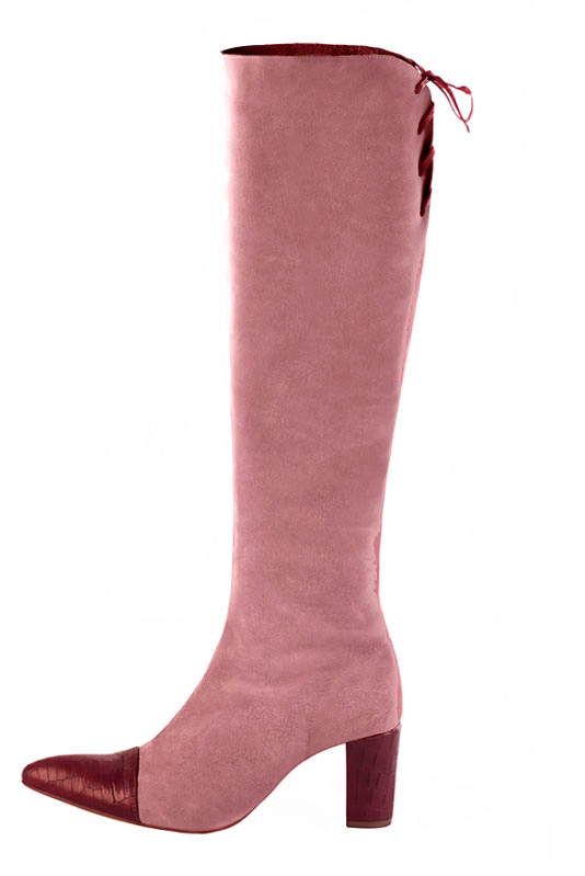 Dusty rose pink and burgundy red women's dress handbag, matching pumps and belts. Worn view - Florence KOOIJMAN